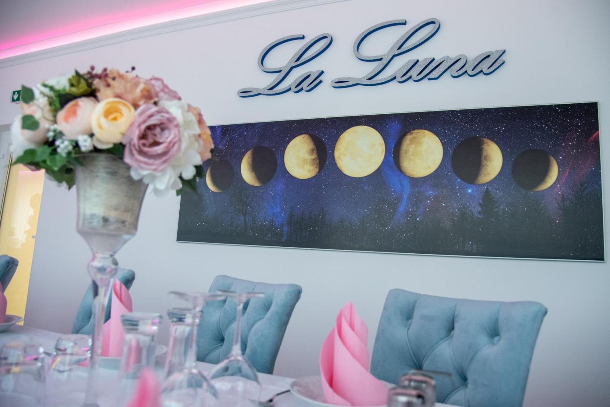 La Luna Premium Deluxe Apartment With Free Jacuzzi, Bikes & Covered Parking Nasice Exteriér fotografie